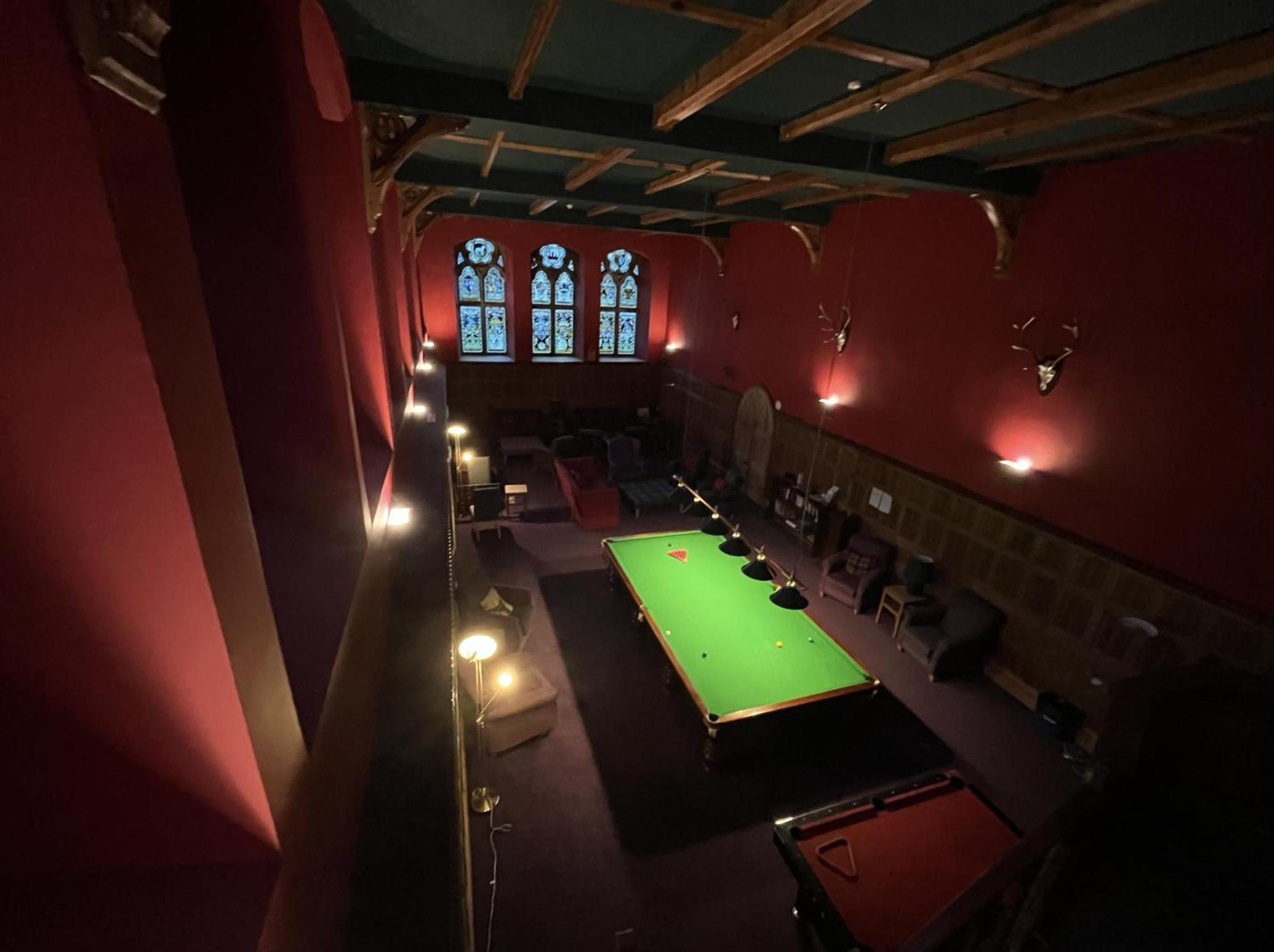 The Classrooms, Loch Ness Abbey - 142M2 Lifestyle & Heritage Apartment - Pool & Spa - The Highland Club - Resort On Lake Shores Fort Augustus Kültér fotó