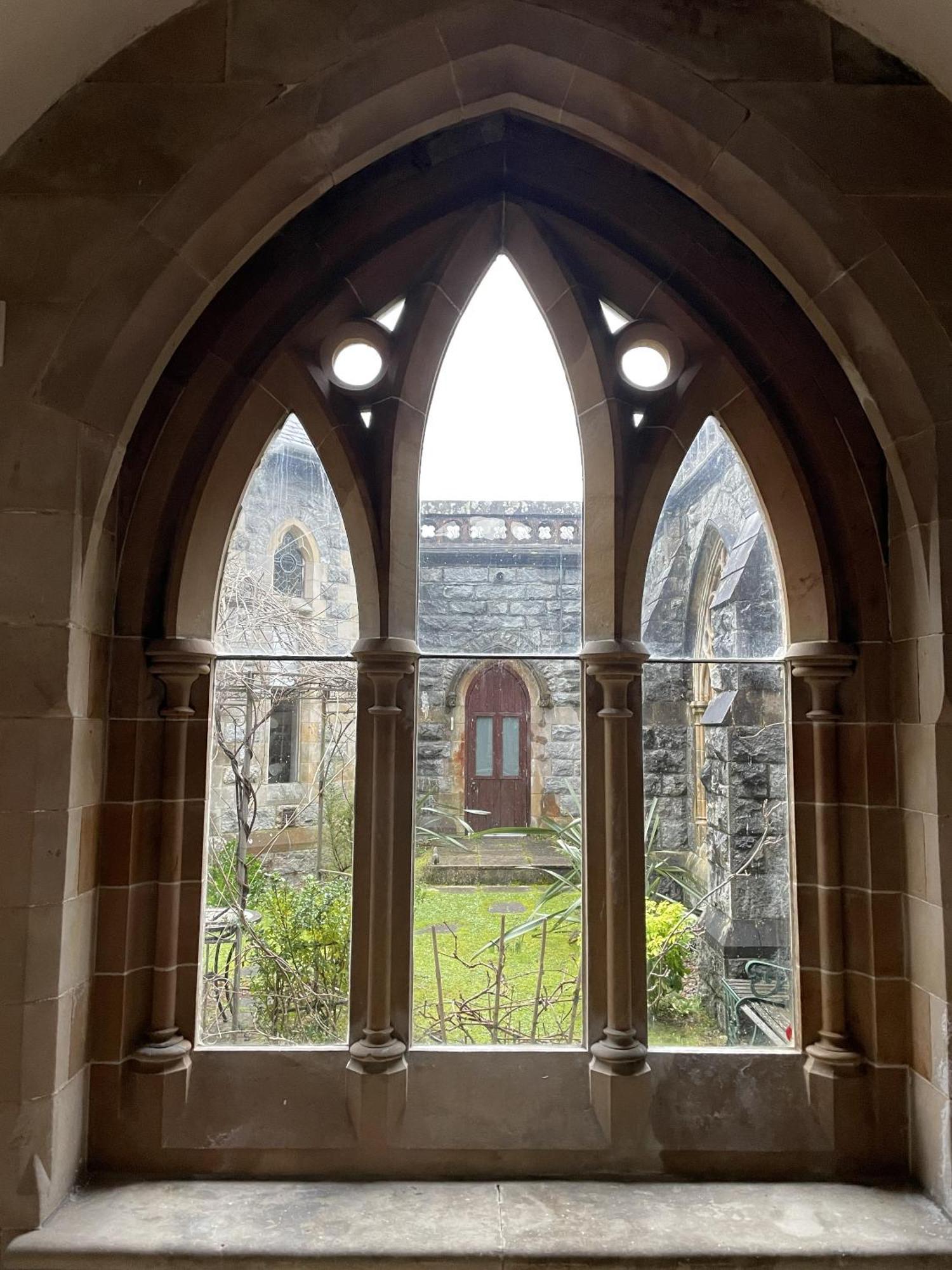 The Classrooms, Loch Ness Abbey - 142M2 Lifestyle & Heritage Apartment - Pool & Spa - The Highland Club - Resort On Lake Shores Fort Augustus Kültér fotó