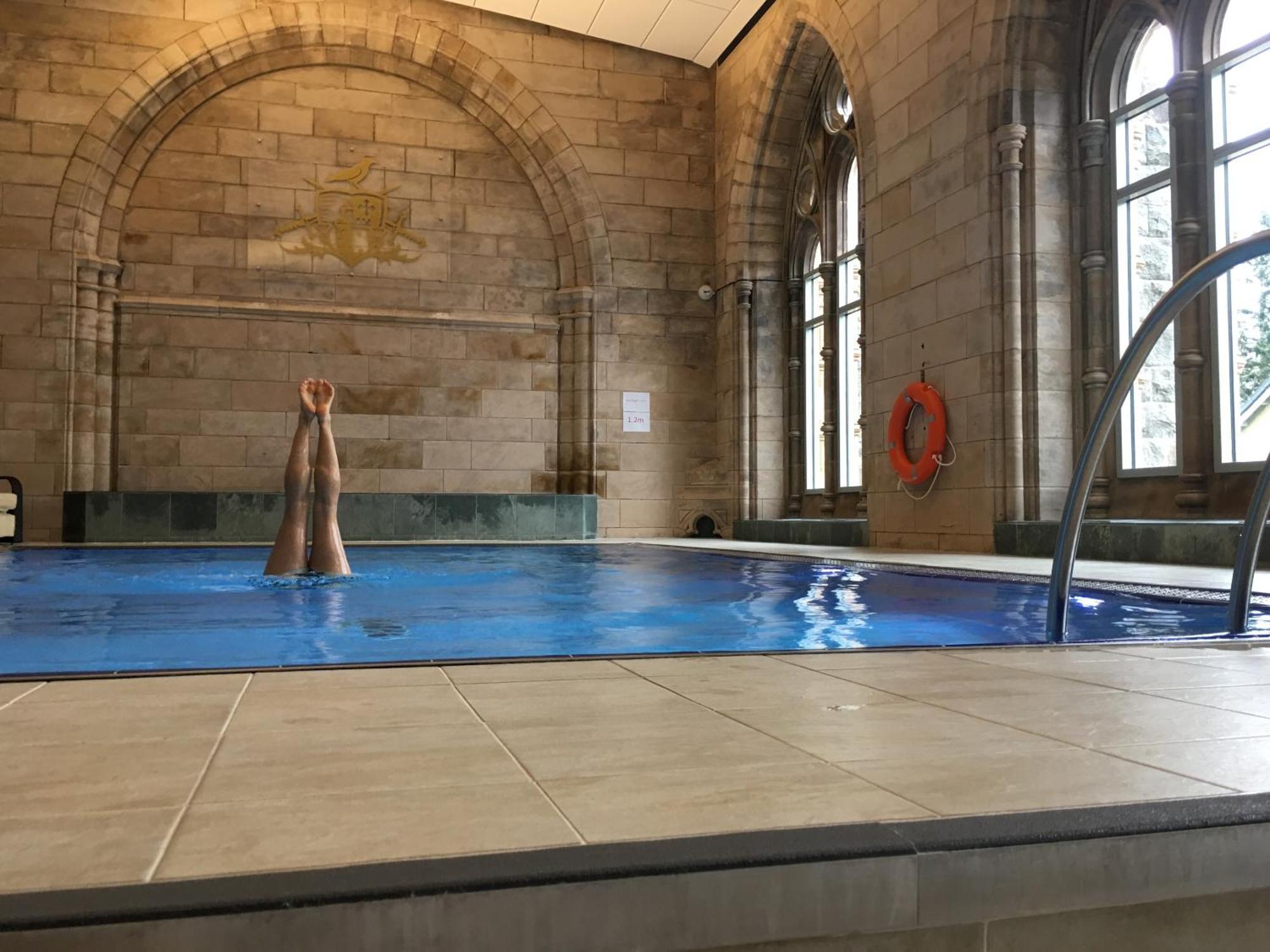 The Classrooms, Loch Ness Abbey - 142M2 Lifestyle & Heritage Apartment - Pool & Spa - The Highland Club - Resort On Lake Shores Fort Augustus Kültér fotó