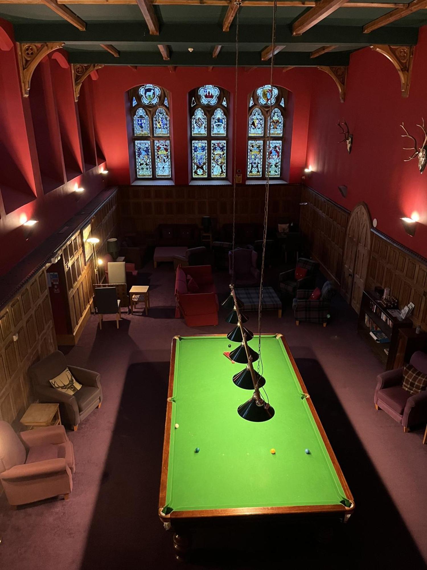 The Classrooms, Loch Ness Abbey - 142M2 Lifestyle & Heritage Apartment - Pool & Spa - The Highland Club - Resort On Lake Shores Fort Augustus Kültér fotó