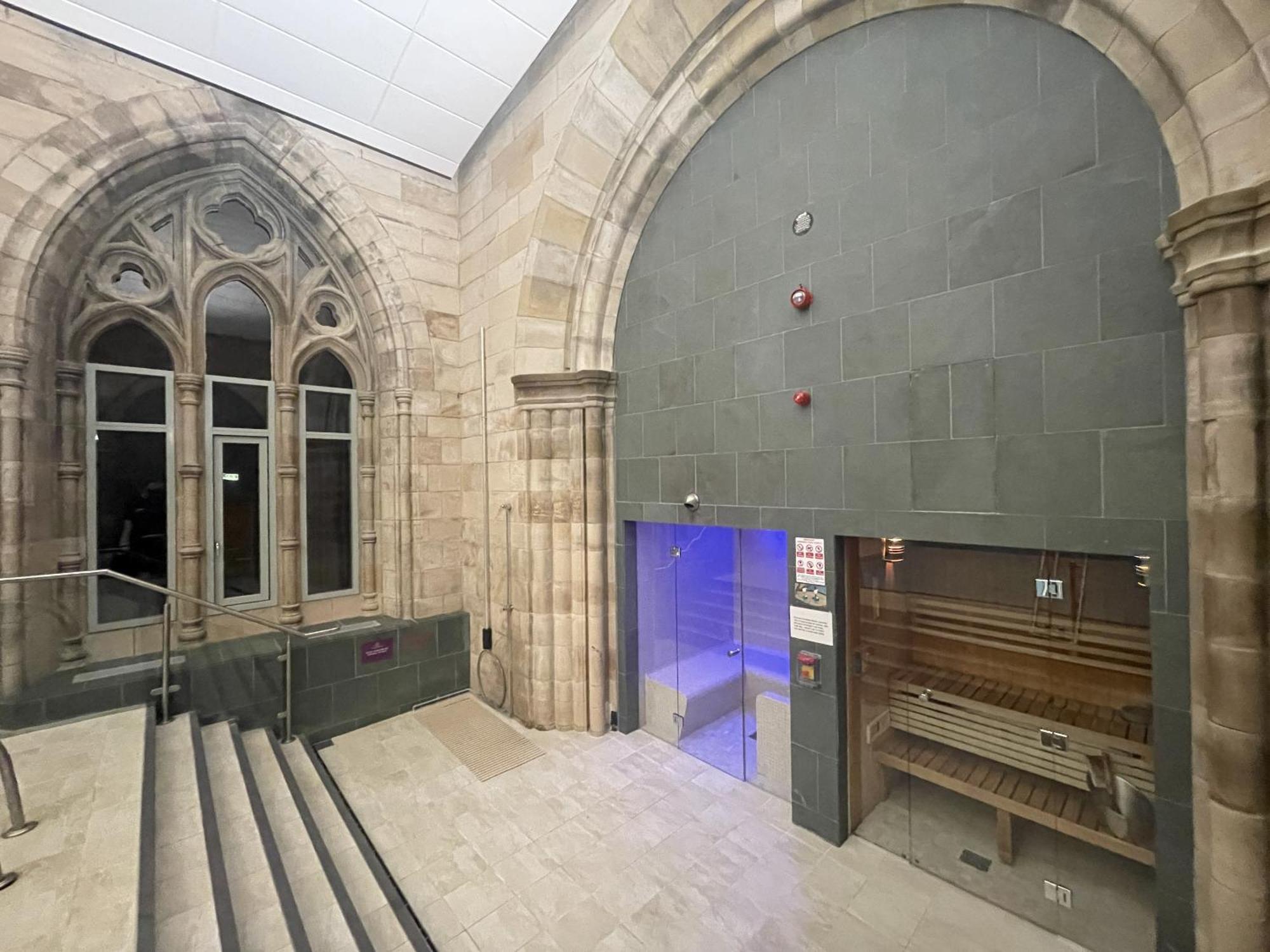 The Classrooms, Loch Ness Abbey - 142M2 Lifestyle & Heritage Apartment - Pool & Spa - The Highland Club - Resort On Lake Shores Fort Augustus Kültér fotó